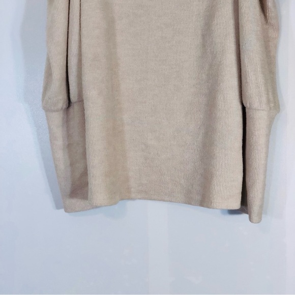 Express RIBBED PUFF SLEEVE MOCK NECK TOP IN CLOUD CREAM Size Large - Picture 6 of 13